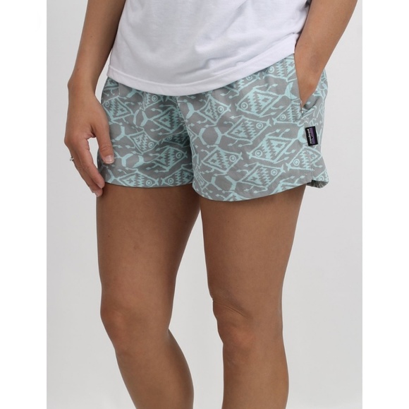 Patagonia Pants - PATAGONIA Barely Baggies Shorts

Ikat Fish Large